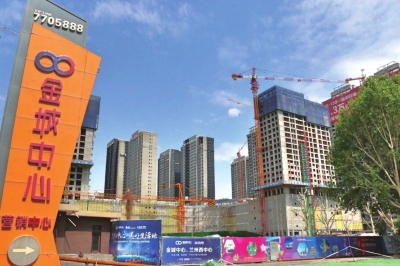 構(gòu)建都市經(jīng)濟圈 加快城市綜合商業(yè)體建設(shè) 蘭州市商貿(mào)服務業(yè)持續(xù)向好亮點多