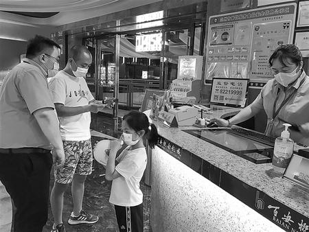 “好久不見，歡迎回來！”——探訪重啟后的蘭州電影院