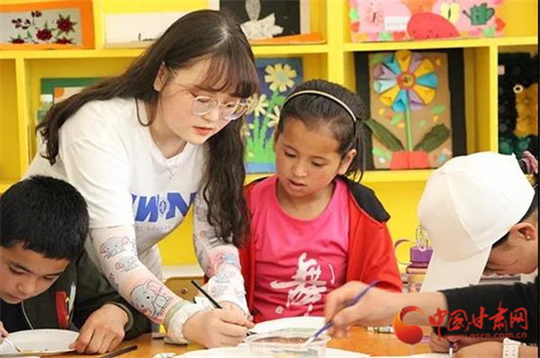 關(guān)愛山區(qū)的孩子 西北師大學(xué)子在東鄉(xiāng)、會寧開展體育美育浸潤行動活動