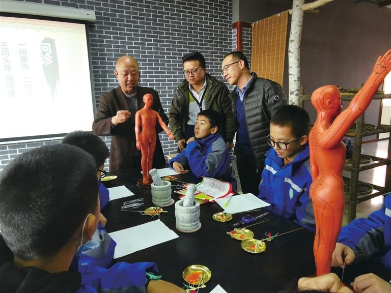 2020年蘭州市中小學勞動教育教師培訓(xùn)在新區(qū)舉辦