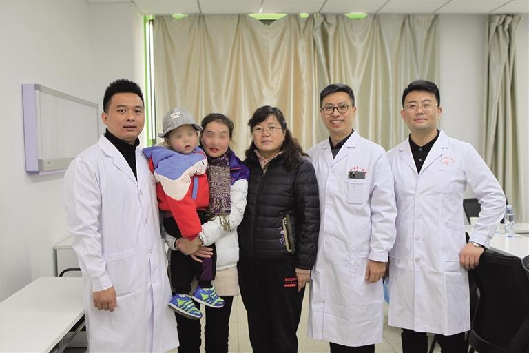 免費(fèi)救治終末期肝病兒童 甘肅省婦幼保健院聯(lián)手浙大一院共同關(guān)愛(ài)“小黃人”