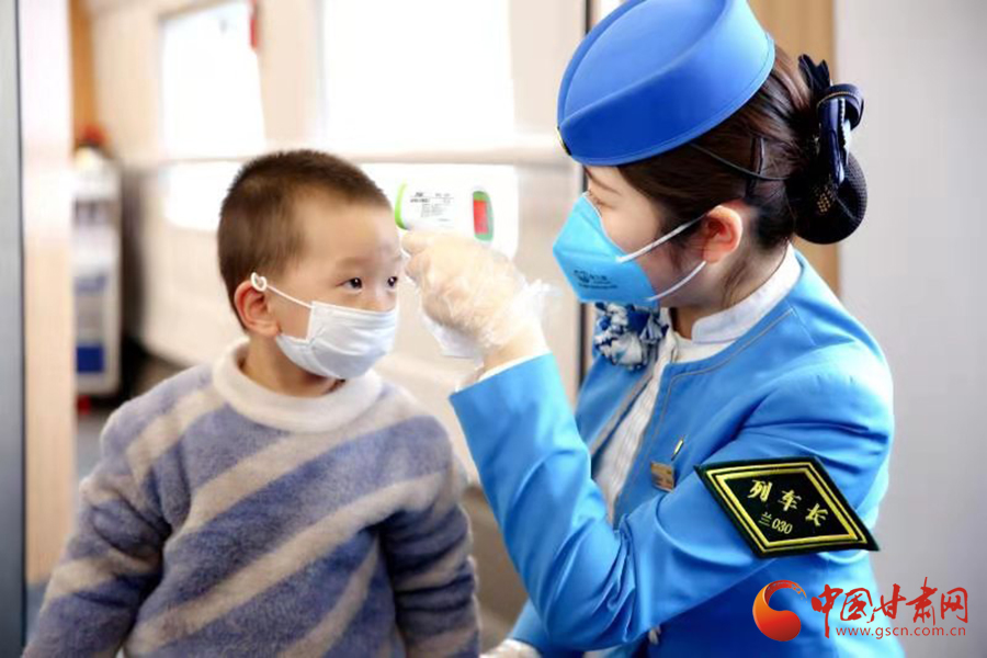 回家路上，請配合疫情防控要求 