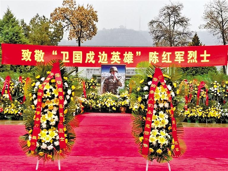 又是一年清明時 金城嗚咽祭英魂 “紅軍，我們看你來了！”