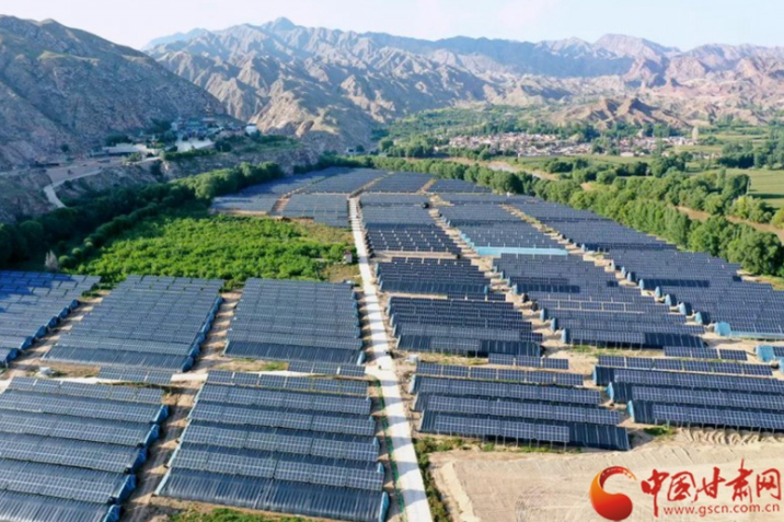 【奮斗百年路 啟航新征程 脫貧攻堅答卷】以村為家，把貧困戶當(dāng)家人——記全國脫貧攻堅先進(jìn)個人錢有