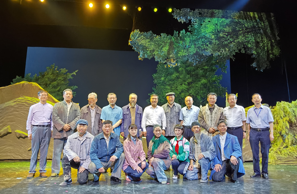 謳歌“當(dāng)代愚公”致敬建黨百年 話(huà)劇《八步沙》晉京首演大獲成功