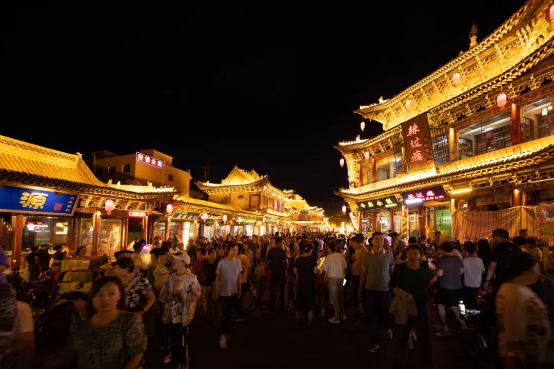 古風(fēng)、華美、浪漫、美味……現(xiàn)實(shí)版“清明上河圖”，就在這里！