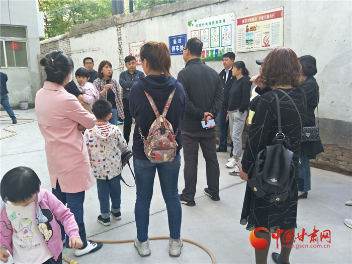 【治理創(chuàng)新 共建共享】蘭州廣武門(mén)街道： 開(kāi)門(mén)議事多包容 不怕群眾提意見(jiàn)