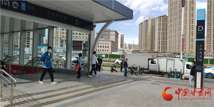 尋人：在蘭州地鐵蘭州海關(guān)站暖心救人的警察你在哪？