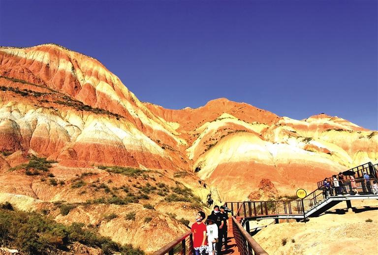 攜程《2021年國(guó)慶假期出游總結(jié)報(bào)告》出爐  西安、上海、北京、西寧、成都成甘肅省主要客源地